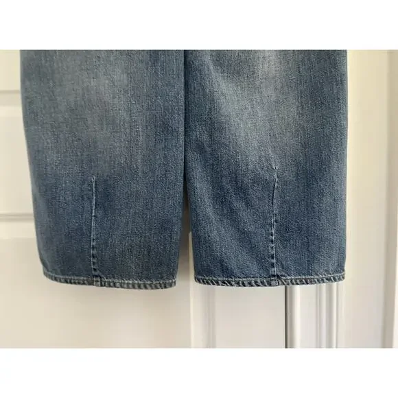 NEUW wide leg women’s jeans sz. 8 blue
